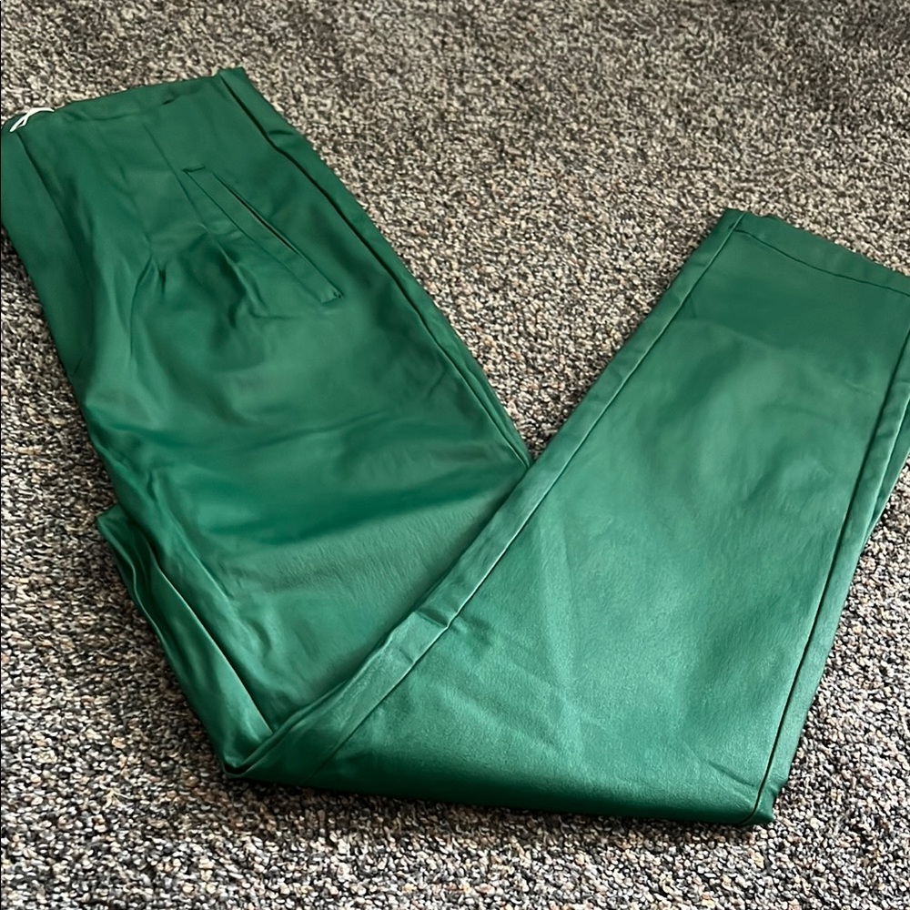 Green Women's Pants